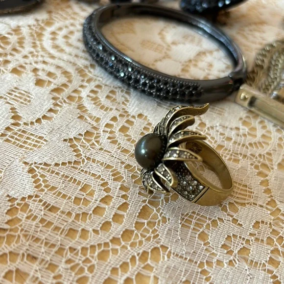 Black & Silver Vintage Necklace Collection Intricate jewelry Circa 1920s brooch